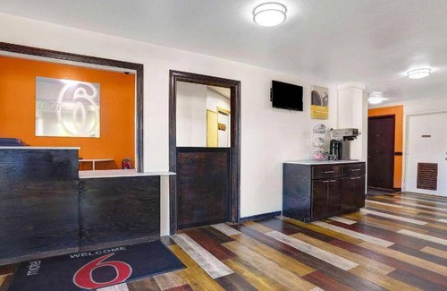 Truth or Consequences Hotel | 19 m² Hotel ∙ 6 guests