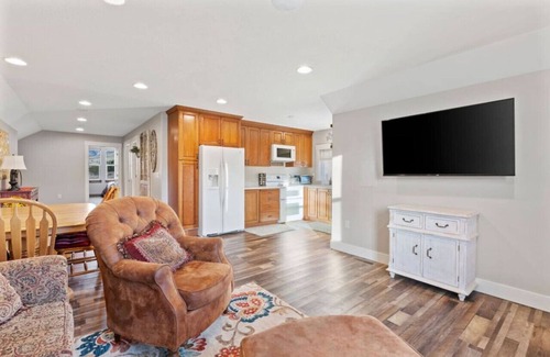 Morgan County House | 19 Miles to Snow Basin! Mountain Views! Bunk Beds!