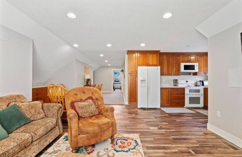 Morgan County House | 19 Miles to Snow Basin! Mountain Views! Bunk Beds!