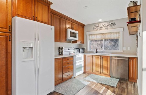 Morgan County House | 19 Miles to Snow Basin! Mountain Views! Bunk Beds!