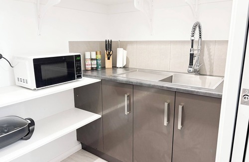 Gobbagombalin House | 19 Morris Crescent, Gobbagombalin