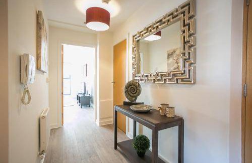 Grand Canal Dock Apartment | 190 m² Apartment ∙ 3 bedrooms ∙ 7 guests