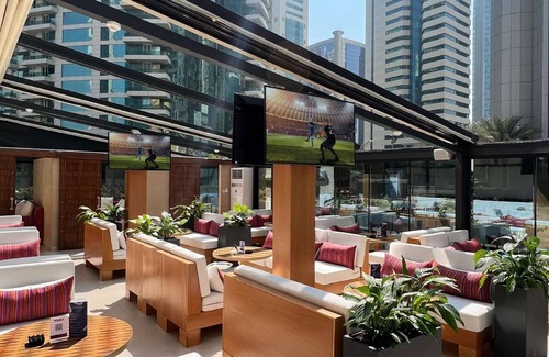 Diplomatic Area Hotel | 190 m² Hotel ∙ 3 bedrooms ∙ 127 guests