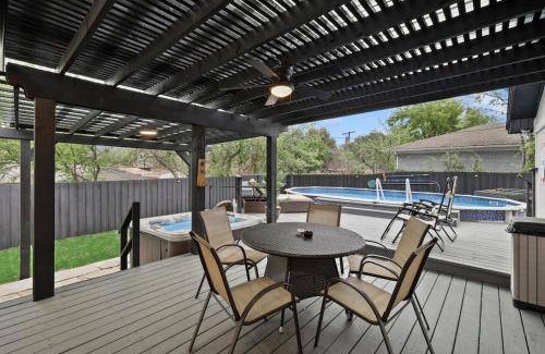 White Rock Hills House | 190 m² House ∙ 4 bedrooms ∙ 16 guests