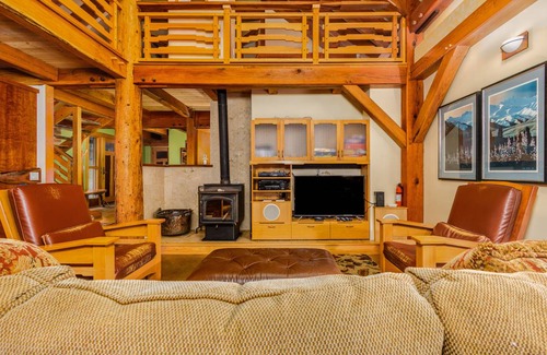 Girdwood House | 190 m² House ∙ 3 bedrooms ∙ 7 guests