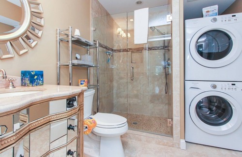Sea Pines Condo | 190 Twin Oaks-WOW! View of the famous Harbour Town Golf Links