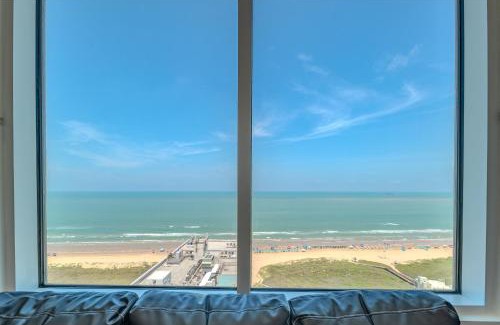 South Padre Island Apartment | 1901 Sapphire Beachfront 3 Bedroom Condo
