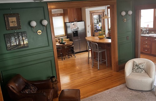 Marquette House | 1908 Four Square Marquette- Centrally located w porch, patio, sauna, fire pit