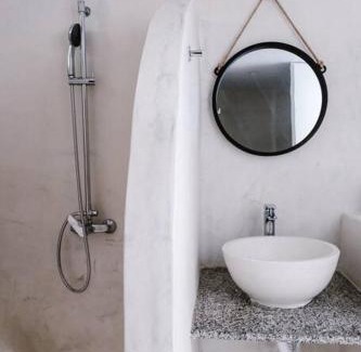South Rhodes Apartment | 1919's Studio