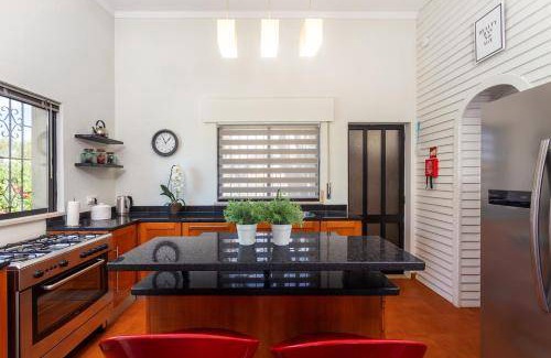 Quelfes Villa | 192 m² Villa ∙ 3 bedrooms ∙ 8 guests