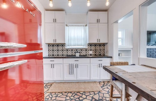 Tucson House | 1926 Historic Stunner/Walk to U of A/2 BR 1 BA