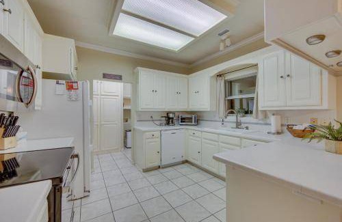 Hawkins House | 193 m² House ∙ 3 bedrooms ∙ 6 guests