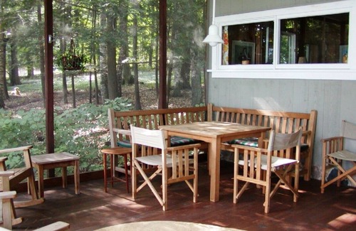 Glen Arbor Cottage | 1938 Lakeside Cottage - Big Glen Lake Waterfront, Historic 30's Modern Cabin