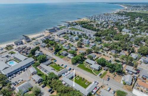 Dennis Port House | 194 Captain Chase Road Dennis Port Cape Cod - - Beach Retreat I