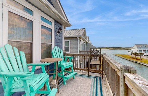 Topsail Beach House | 194 m² House ∙ 3 bedrooms ∙ 8 guests