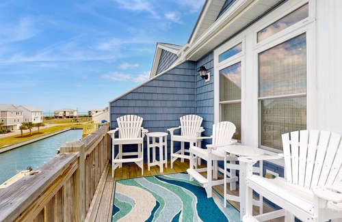 Topsail Beach House | 194 m² House ∙ 3 bedrooms ∙ 8 guests