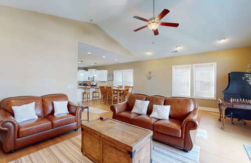 Topsail Beach House | 194 m² House ∙ 3 bedrooms ∙ 8 guests