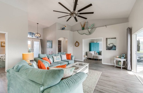 Burnt Store Isles House | 195 m² House ∙ 3 bedrooms ∙ 7 guests