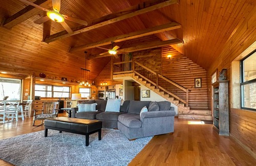 Mt. Sherman House | 195 m² House ∙ 4 bedrooms ∙ 10 guests