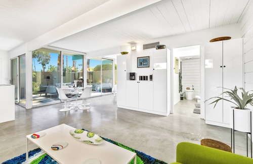 Twin Palms House | 1957 Modern Hideaway - A Ryson Property