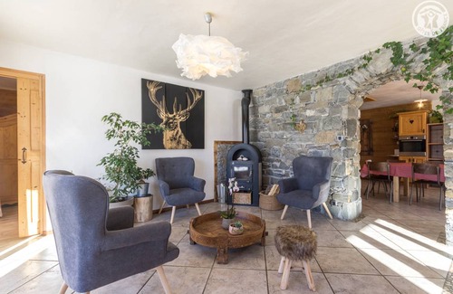 Albiez-le-Vieux House | 196 m² Gîte ∙ 6 bedrooms ∙ 14 guests