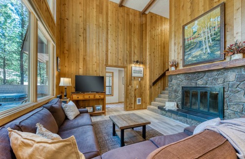 Black Butte Ranch Cabin | 198 m² Cabin ∙ 4 bedrooms ∙ 12 guests