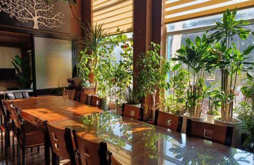 Dolsan-eup House | 198 m² House ∙ 5 bedrooms ∙ 16 guests