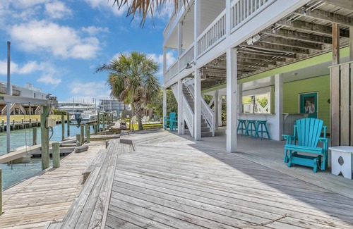 Topsail Beach House | 198 m² House ∙ 4 bedrooms ∙ 8 guests