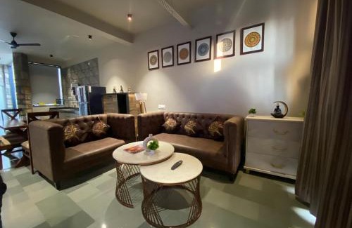 Niwas Villa | 1983 villa Heritage villa with Pool - Akira Homes
