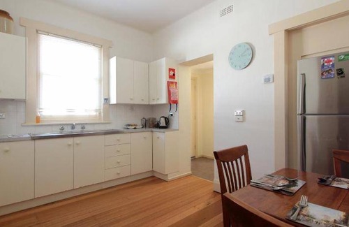 Moonah Apartment | 199 m² Serviced apartment ∙ 4 bedrooms ∙ 10 guests