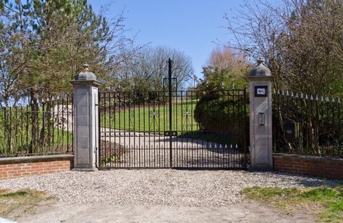 Flamborough House | 19th Century Manor House with sea views - 9 Ensuite Bedrooms - 11 Acres Garden