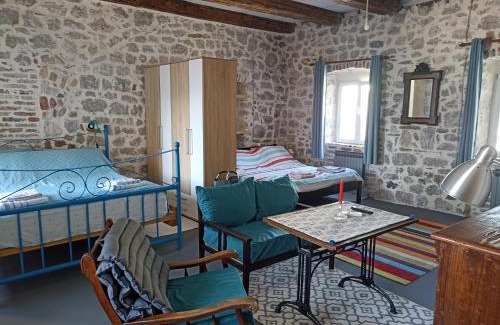 Bjelila House | 19th century stone house on the seashore