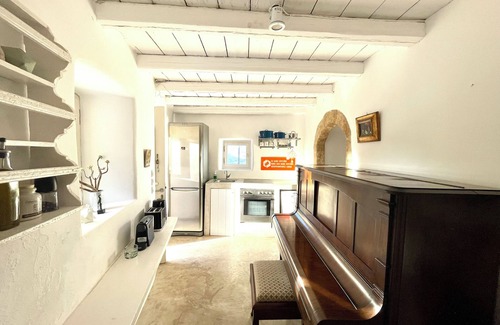 Kithira Villa | 19th Century Vaulted Villa