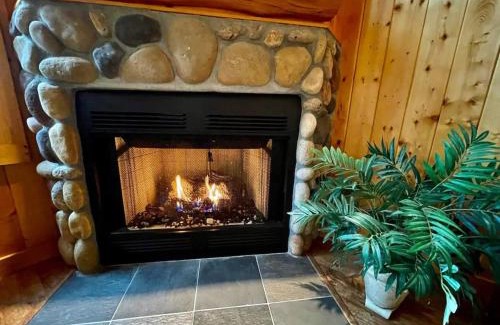 Redmond Ski Chalet | 19th Hole Chalet at Eagle Crest