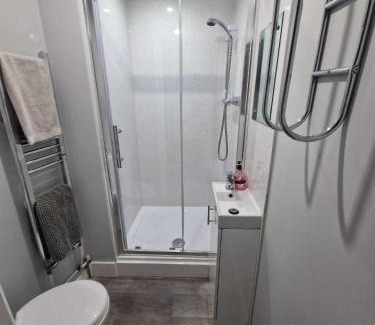 Newark Apartment | 1B Smart Apartments