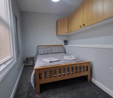 Newark Apartment | 1B Smart Apartments