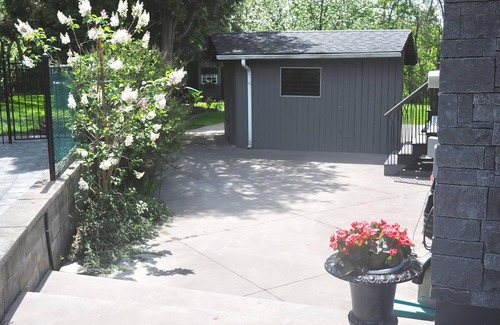 Henry Farm House | 1b1b King bed Sheppard Elegant house 5mins to Fairview mall
