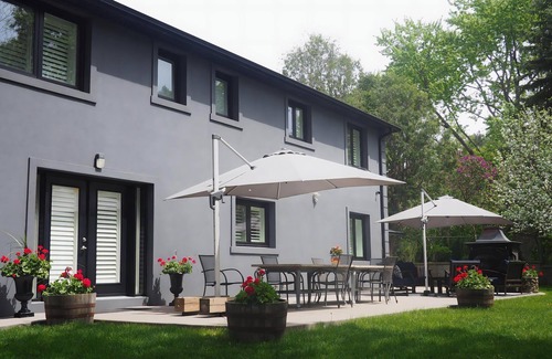Henry Farm House | 1b1b King bed Sheppard Elegant house 5mins to Fairview mall
