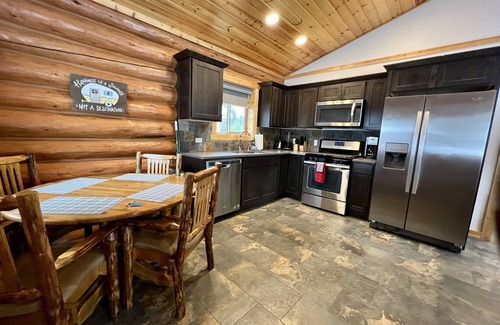 Bonners Ferry Cabin | 1BD, 1BA Full Kitchen, WiFi, TV, Sleeps 4