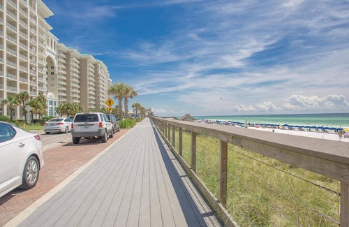 Miramar Beach Condo | 1BD / 2BA ~ 10th floor ~ great views!