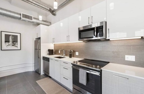 Historic Core Condo | 1BD | Condo | Great Sunlight + Rooftop Pool