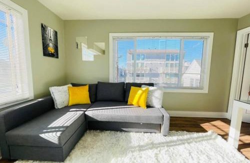 Venice Apartment | 1BD Modern Venice Beach 12B