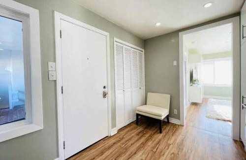 Venice Apartment | 1BD Modern Venice Beach 12B