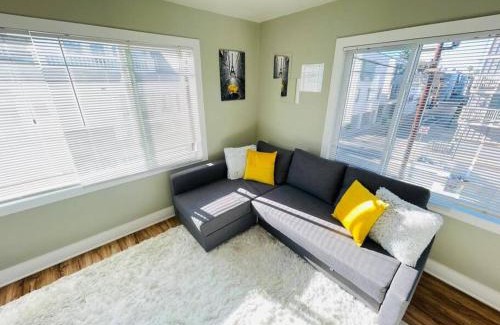 Venice Apartment | 1BD Modern Venice Beach 12B