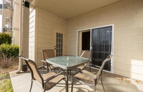 Branson House | 1BD Walk-In - ELEVATOR - Close to The Strip - FREE TICKETS INCLUDED - RL91A