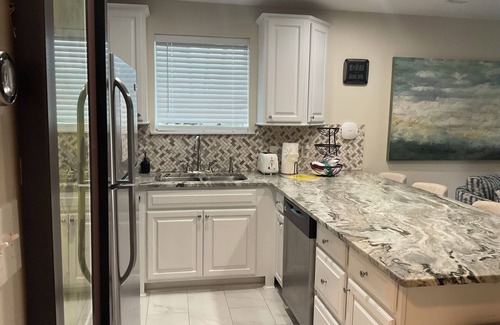 Miramar Beach Condo | 1BDRM PET FRIENDLY SLEEPS 6 WITH BEACH SERVICE nWEEKLY DISCOUNT