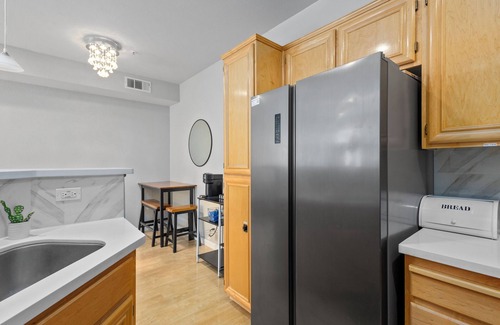 South San Jose House | 1BED 1.5 BATH Pool:Jacuzzi 10 Mins From Downtown San Jose