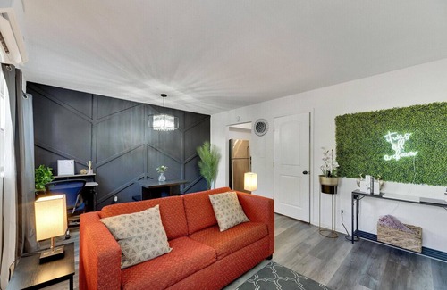 Sun Bay South Apartment | 1Bed/1Bath Pet-Friendly Condo Near Gandy