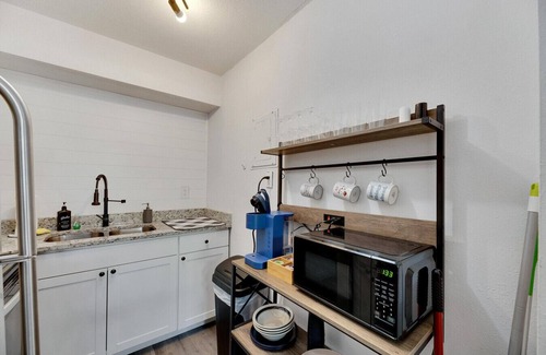 Sun Bay South Apartment | 1Bed/1Bath Pet-Friendly Condo Near Gandy