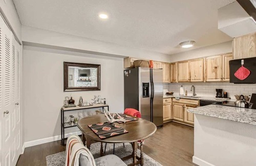 Union Square Condo | 1Bed 30+Day w/Pool Access | Lakewood